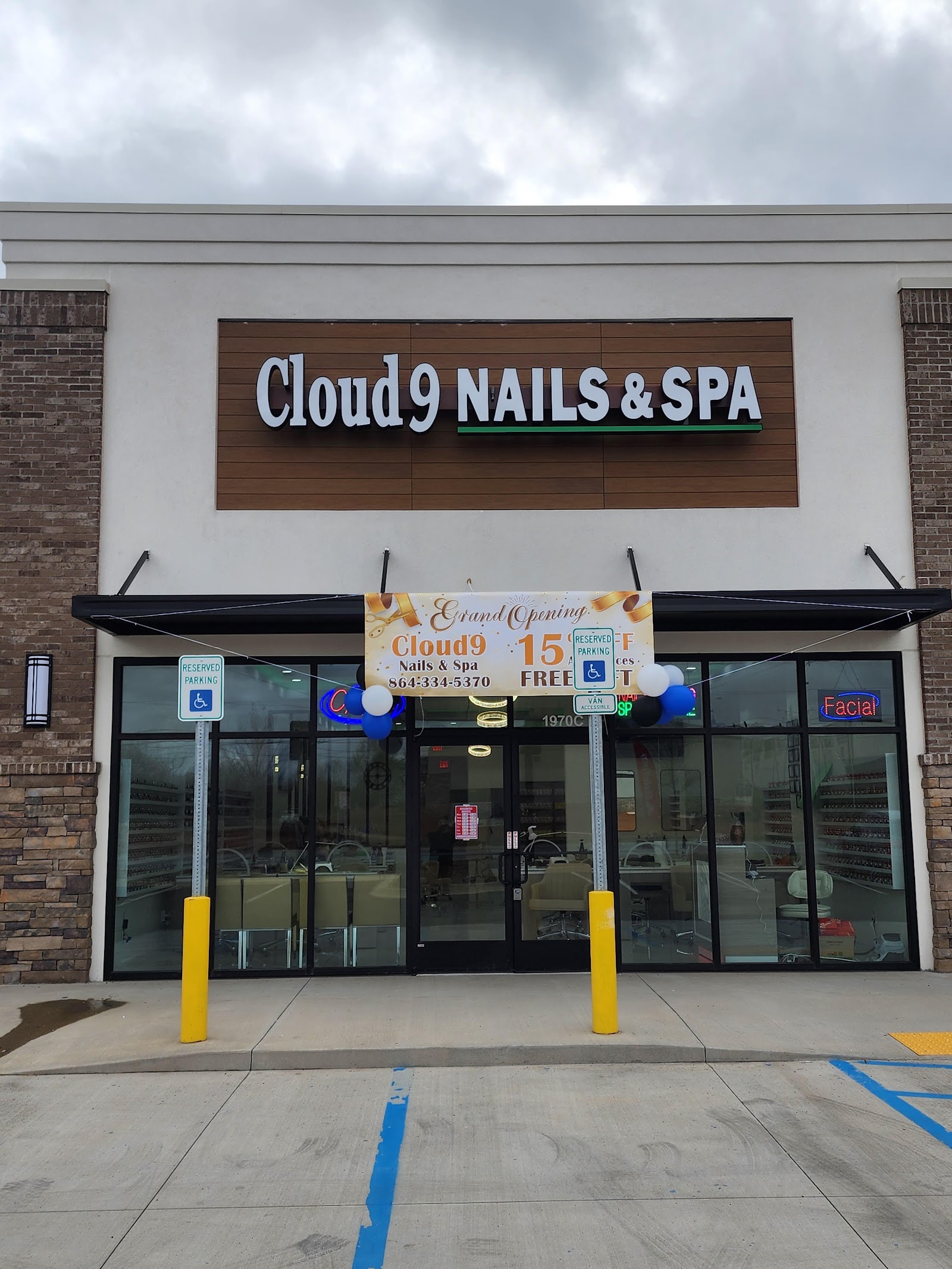 Cloud9 Nails & Spa logo